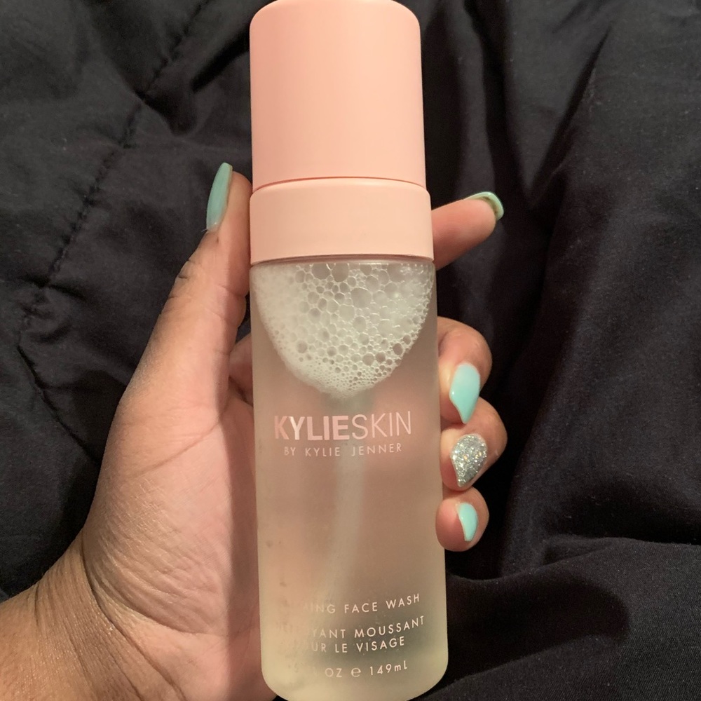 Kylie Skin Foaming Face Wash